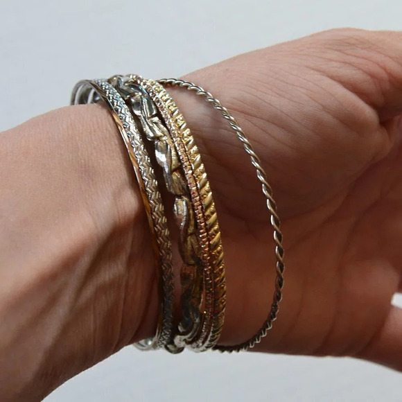5/$25  Set of Six Metal Bangles - Picture 3 of 5